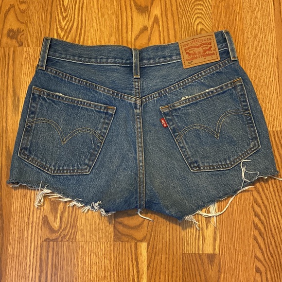 Levi’s 501 shorts - Picture 3 of 4